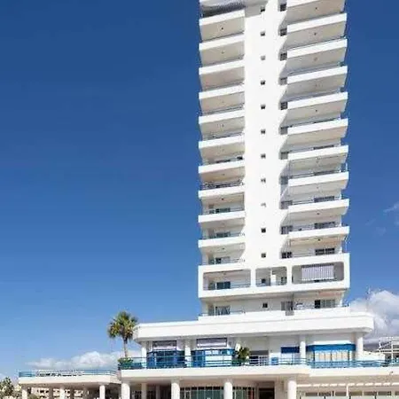 Sunnyland Paraiso Sur *